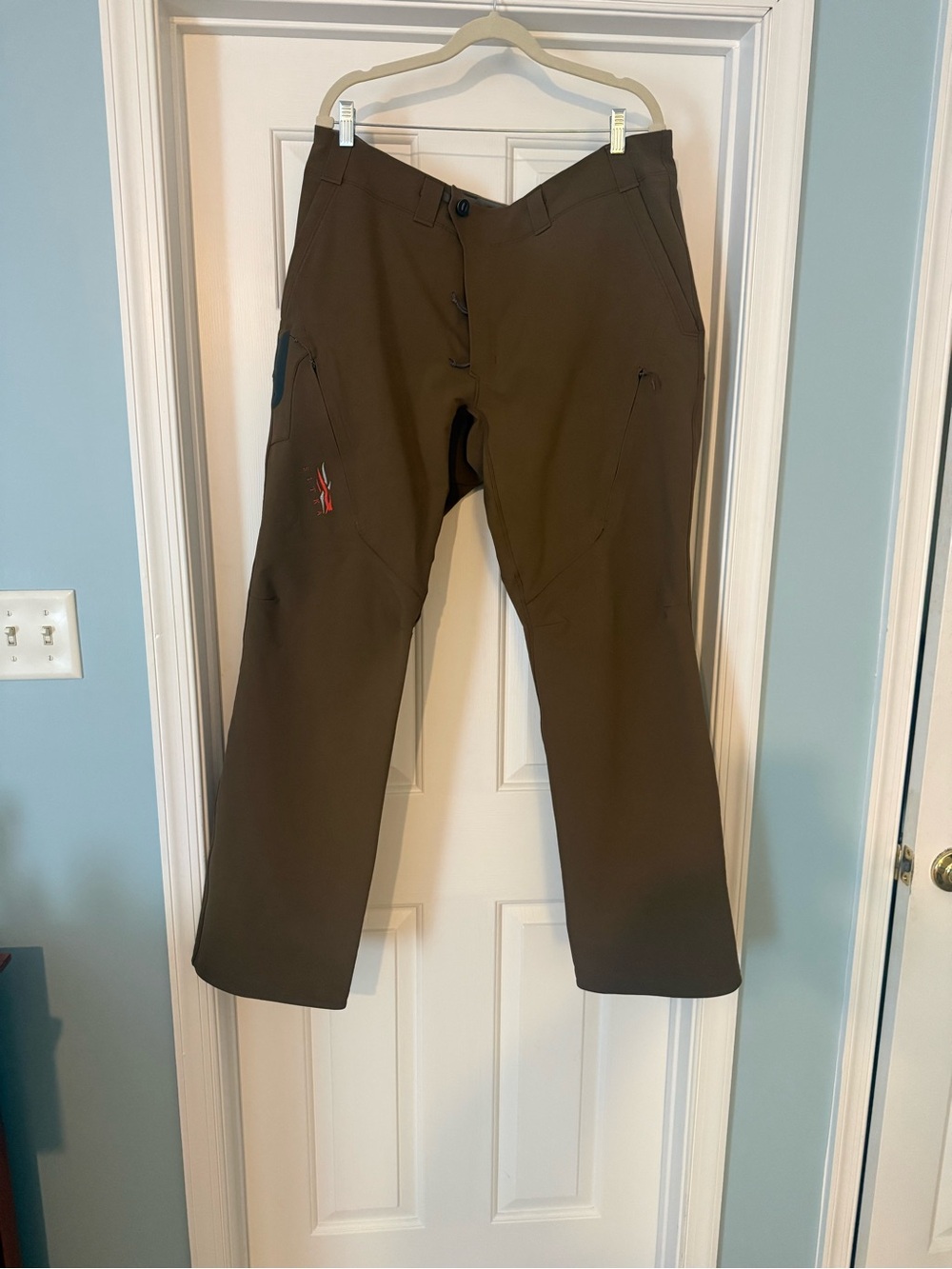 Sitka Grinder 40R NWT MUD